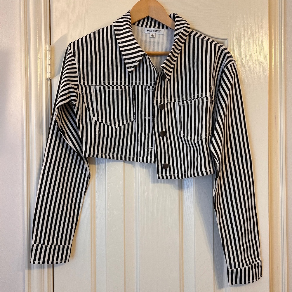 Striped cropped jacket